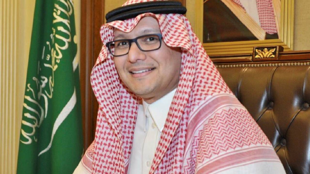 قبل استدعائه للتشاور.. سفير المملكة في لبنان: النقطة على السطر الرمز الأعظم في النص
