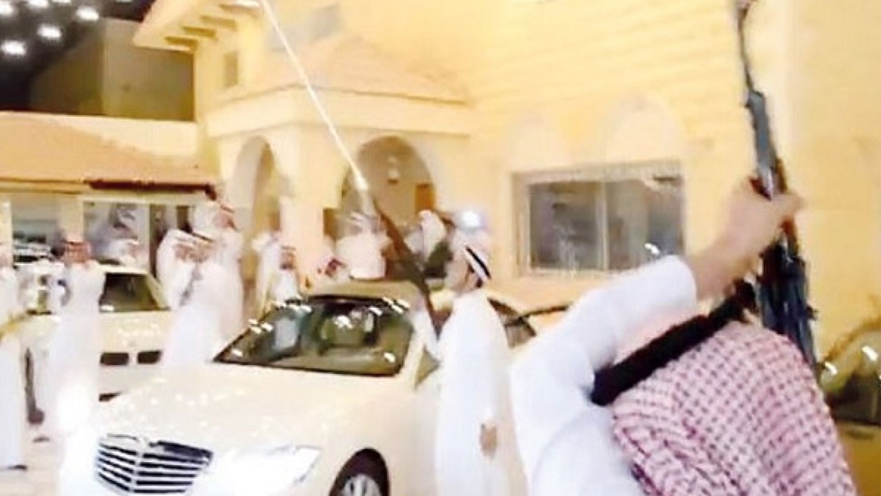 مستشار قانوني: إطلاق النار بالمناسبات جريمة كبرى تستوجب التوقيف