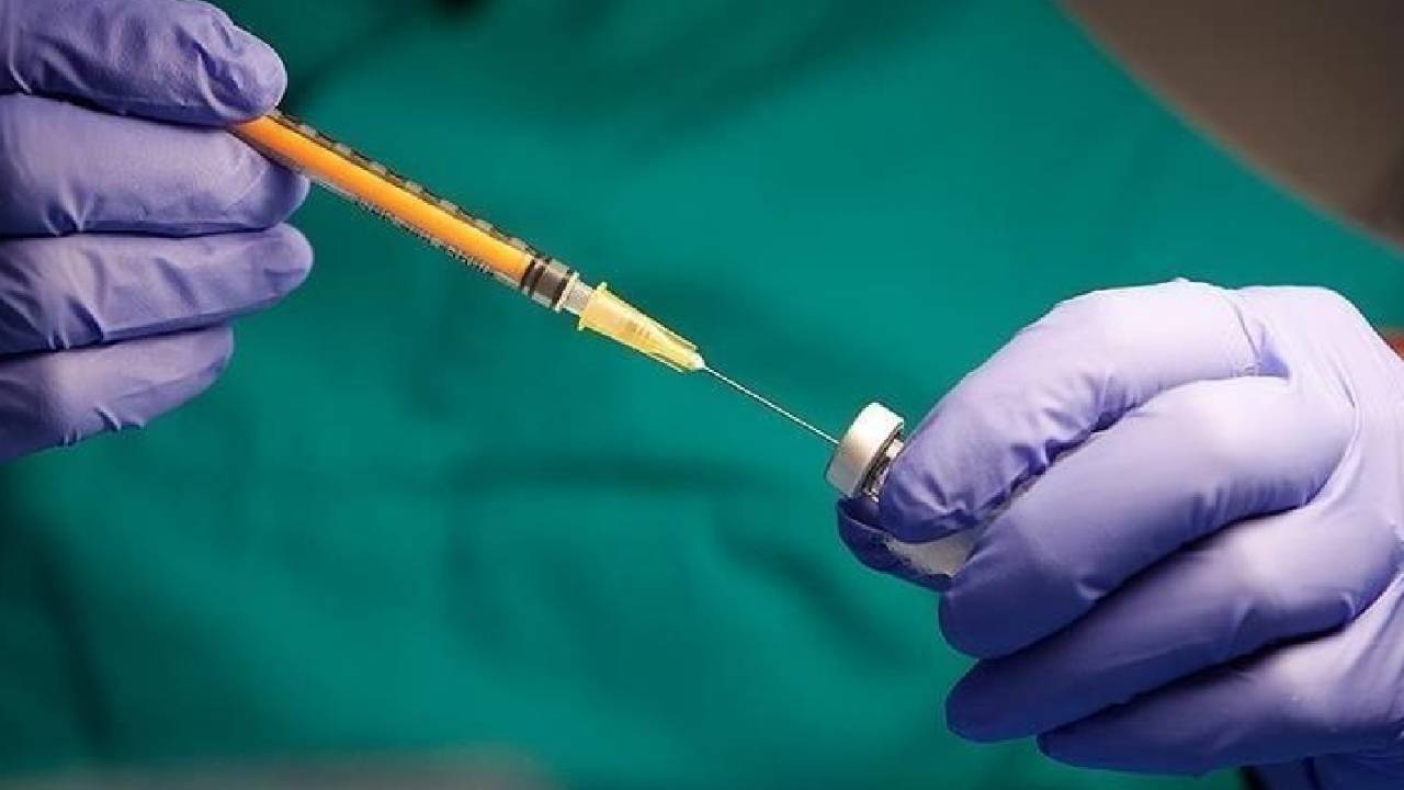 مختص بعلم الأوبئة: مناعة اللقاحات أقوى من الطبيعية.. ولا مفر من الجرعة المعززة