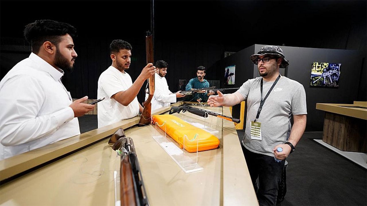 «كومبات فيلد» بموسم الرياض.. محاكاة الواقع تحفِّز الزوار لخوض التجارب