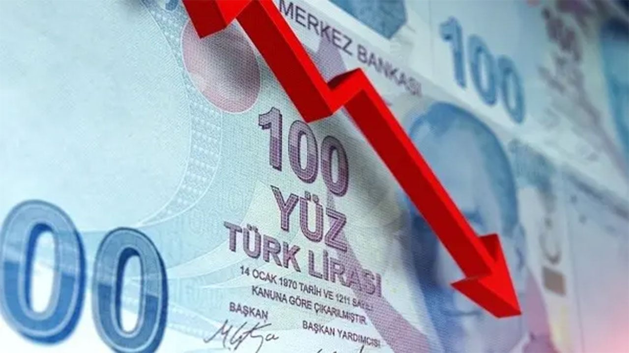 هبوط جديد في الليرة التركية مقابل الدولار
