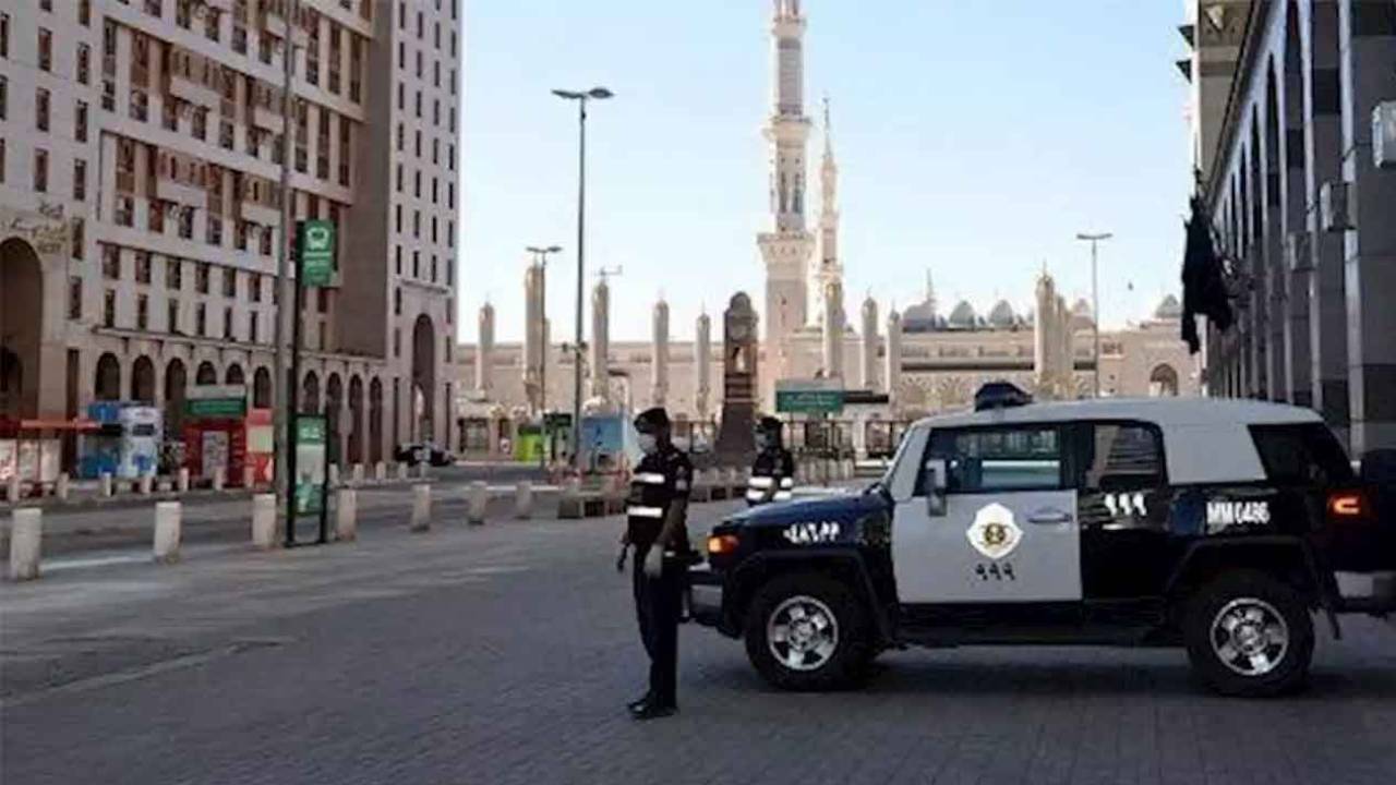 الإطاحة بمخالف لنظام أمن الحدود سرق لوحة مركبة وارتكب مخالفات مرورية بمكة