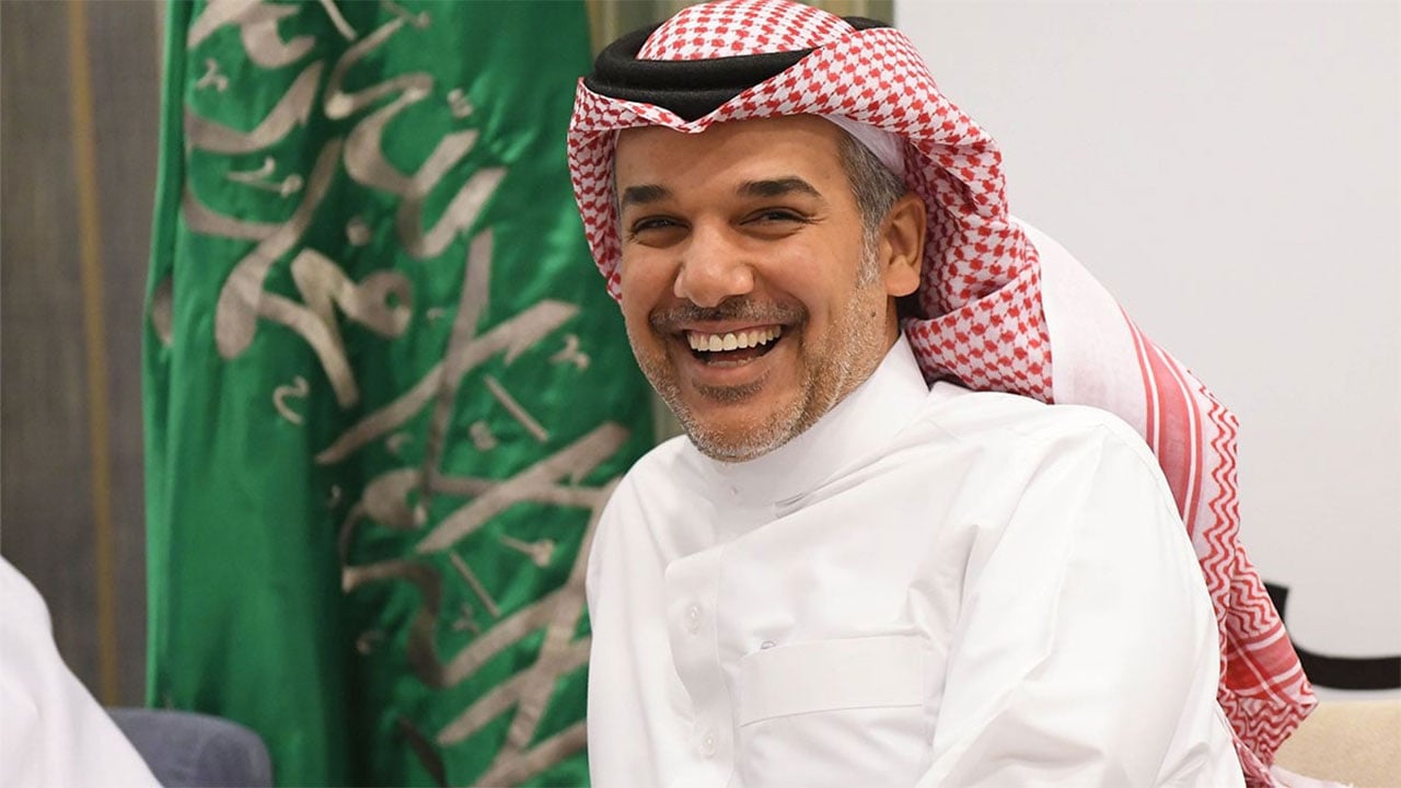 رئيس الأهلي يبارك إنجاز الهلال «التاريخي»