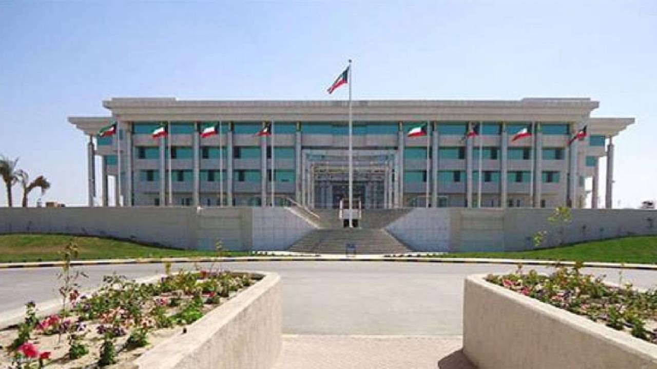 إحباط محاولة تهريب شحنة مخدرات للكويت مخبأة داخل أحشاء أغنام حية