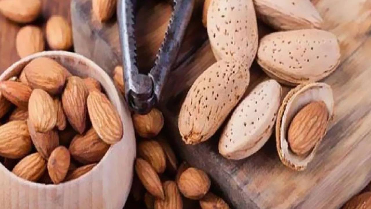 خبيرة تغذية تحذر من خطورة اللوز.. يسبب الوفاة في هذه الحالة
