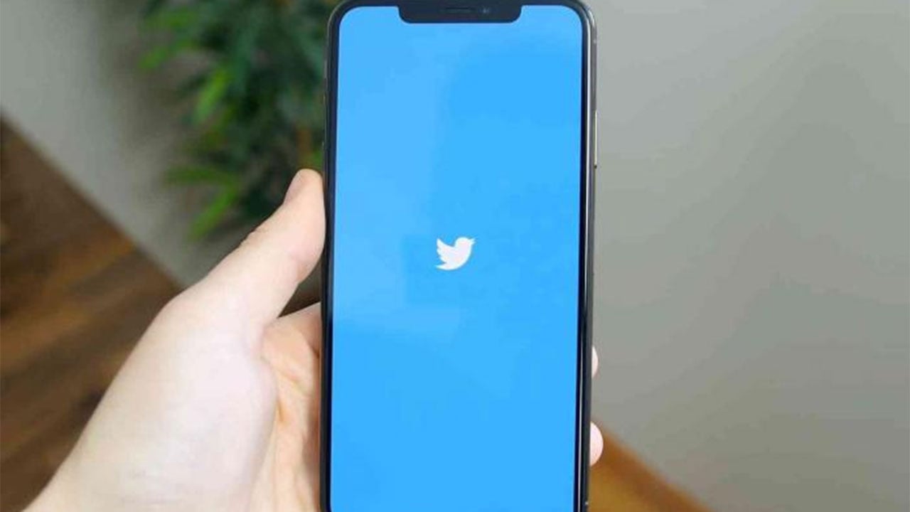 الخروج العشوائي.. مشكلة تواجه مستخدمي تويتر بأنظمة iOS والشركة تعلق