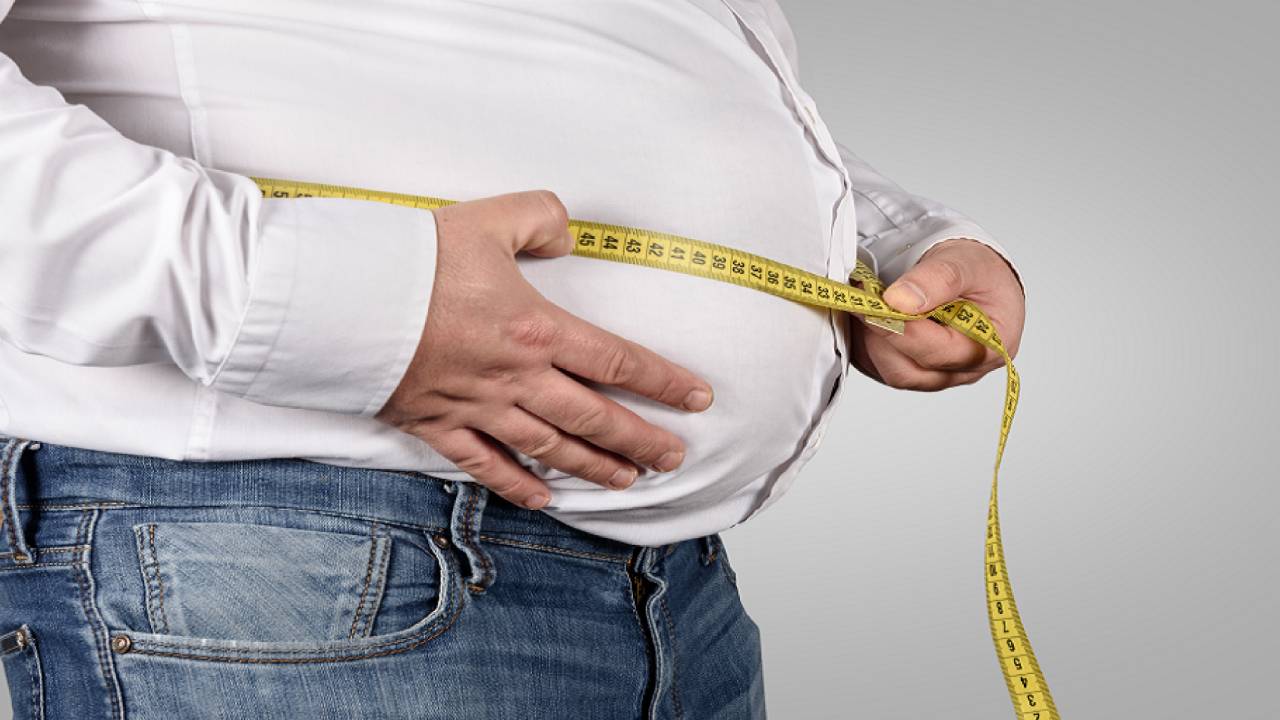 تجنبك الإصابة بأمراض خطيرة.. 5 أطعمة للتخلص من دهون البطن
