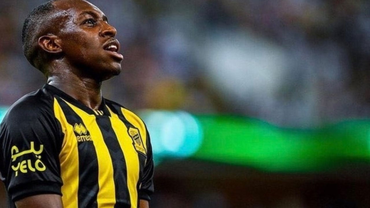 الإتحاد يقترب من التوقيع مع سعود عبدالحميد