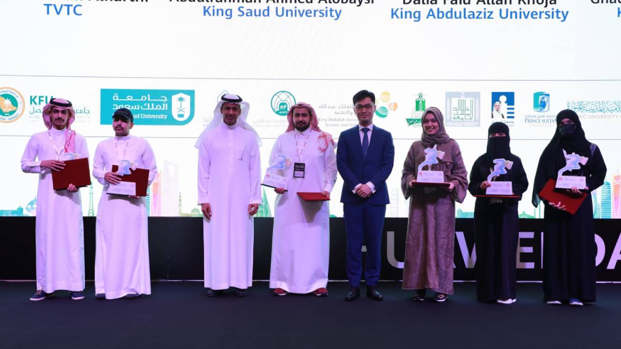 «هواوي» تؤكد التزامها بدعم القطاعين العام والخاص في دعم  التحول الرقمي بالمملكة