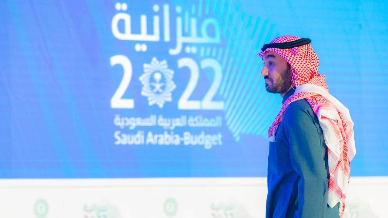 كشف حساب مذهل.. وزير الرياضة يطارد هذه الإنجازات في 2022