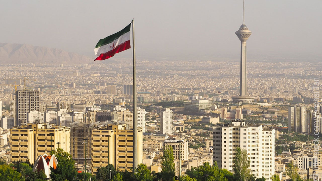 كبير المفاوضين الإيرانيين يتهم الغرب بممارسة لعبة «إلقاء اللوم» على طهران