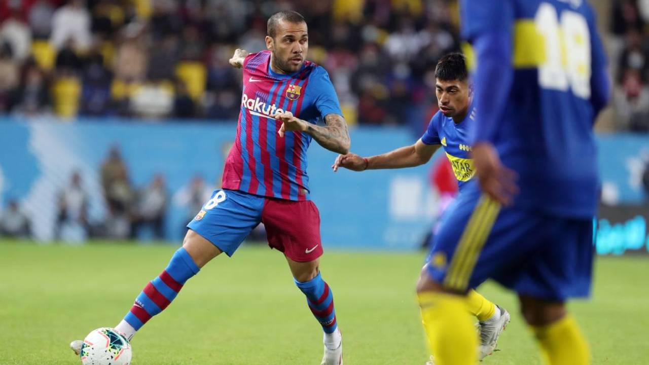 بوكا جونيورز يتوج بكأس مارادونا على حساب برشلونة بـ«ركلات الترجيح»