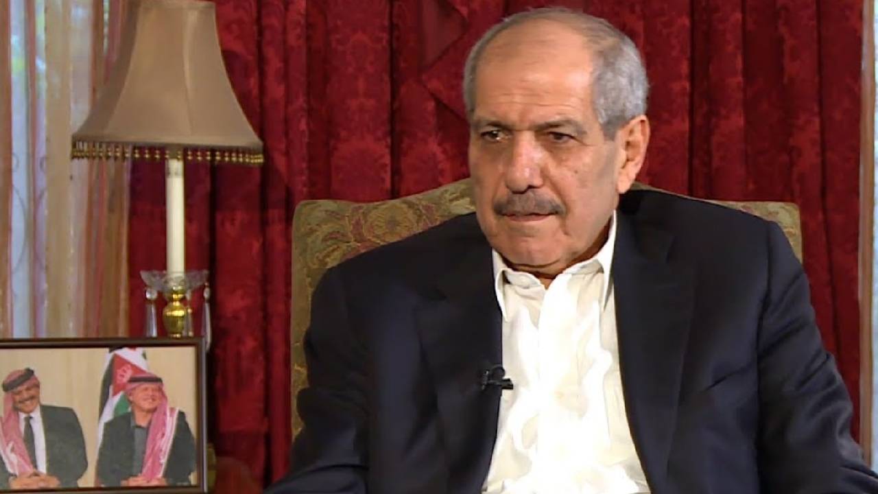 وفاة رئيس الوزراء الأردني الأسبق فايز الطراونة عن عمر ناهز 72 عامًا