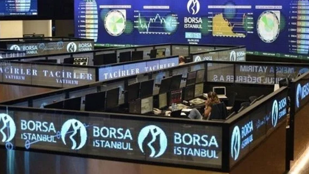 بورصة إسطنبول تعلق التداول بعد انهيار العملة التركية.. تجاوزت 17 ليرة للدولار