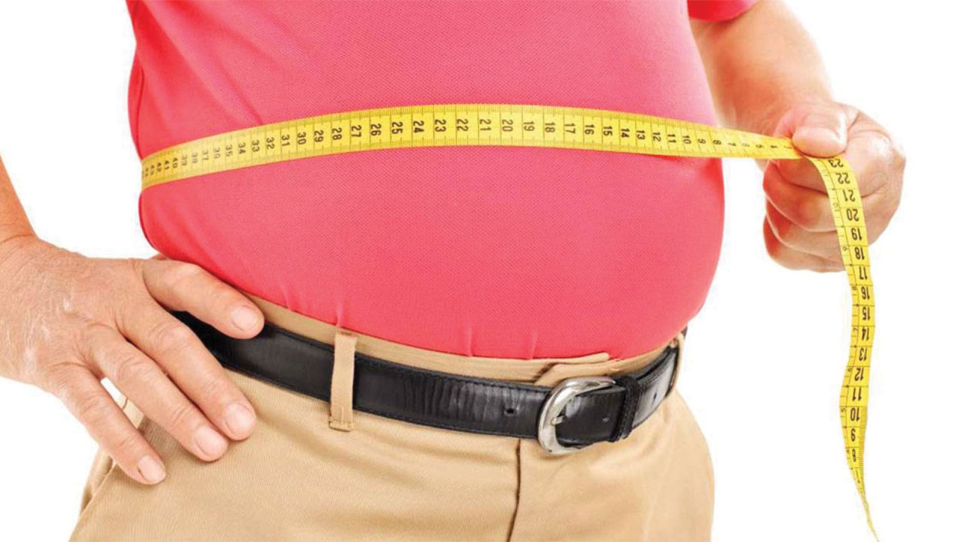 خبراء صحة يحذرون: هذا هو المشروب الأسوأ للتخلص من دهون البطن