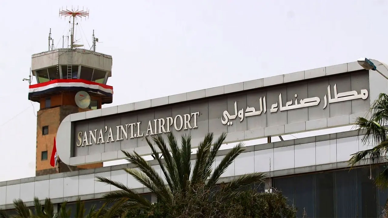 الجيش اليمني: العمليات العسكرية للتحالف على مطار صنعاء سبقتها عملية استخباراتية دقيقة