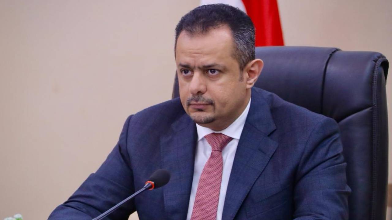 رئيس الوزراء اليمني: تحكم طهران وحزب الله بقرار الحوثيين نهج إجرامي لتدمير البلاد