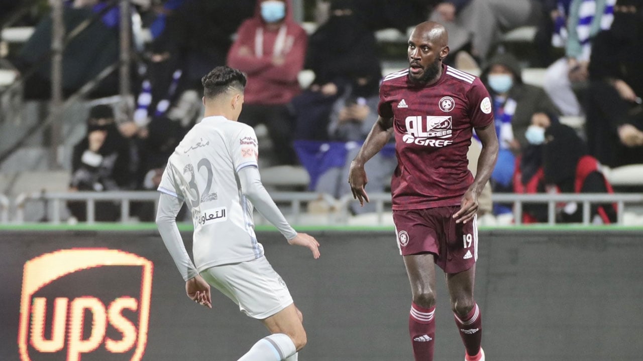 فيتانو يسجل الهدف الثاني للفيصلي.. وجوميز وسالم يعيدان الهلال للمباراة