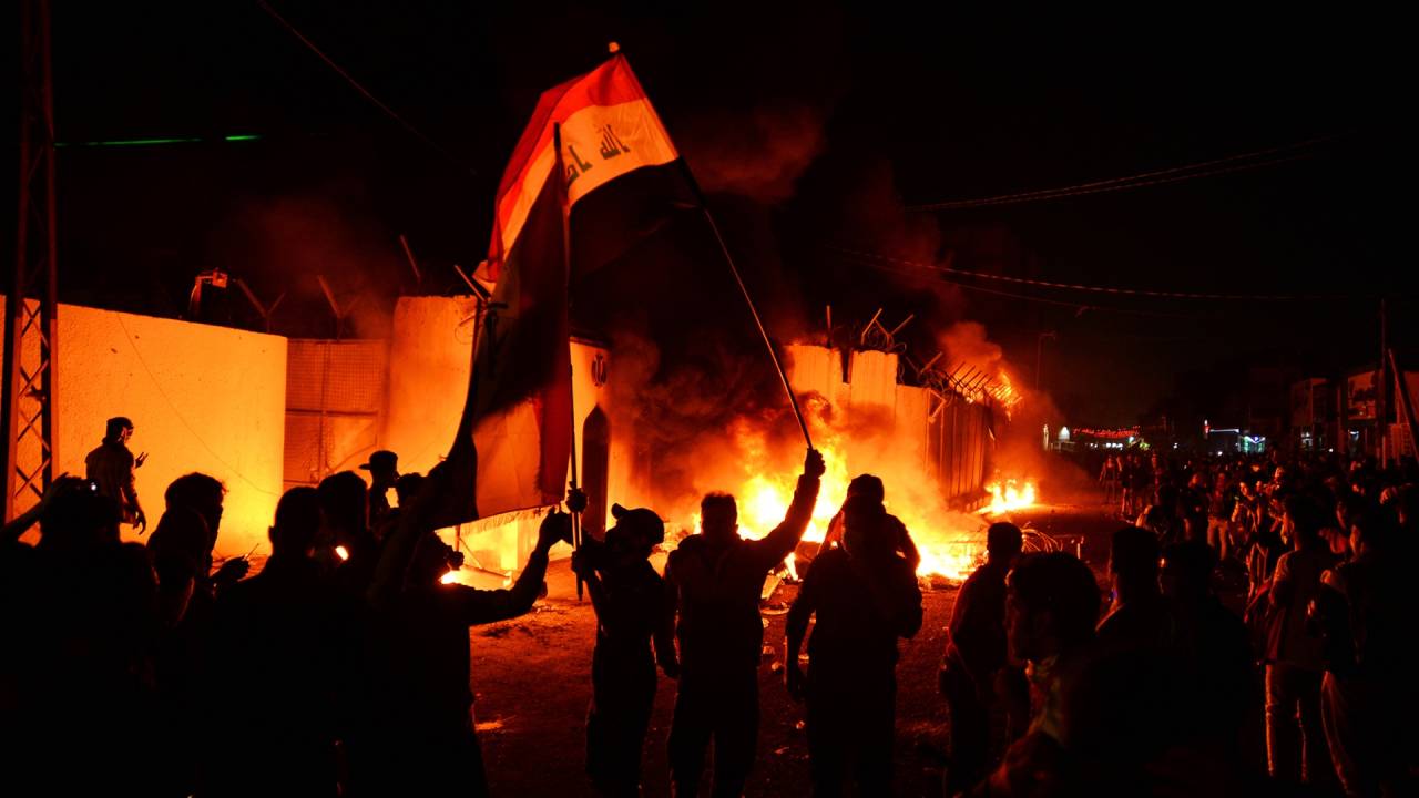 «نيويورك بوست»: إيران تستغل العراق سياسيًا مقابل إمداده بالغاز والكهرباء