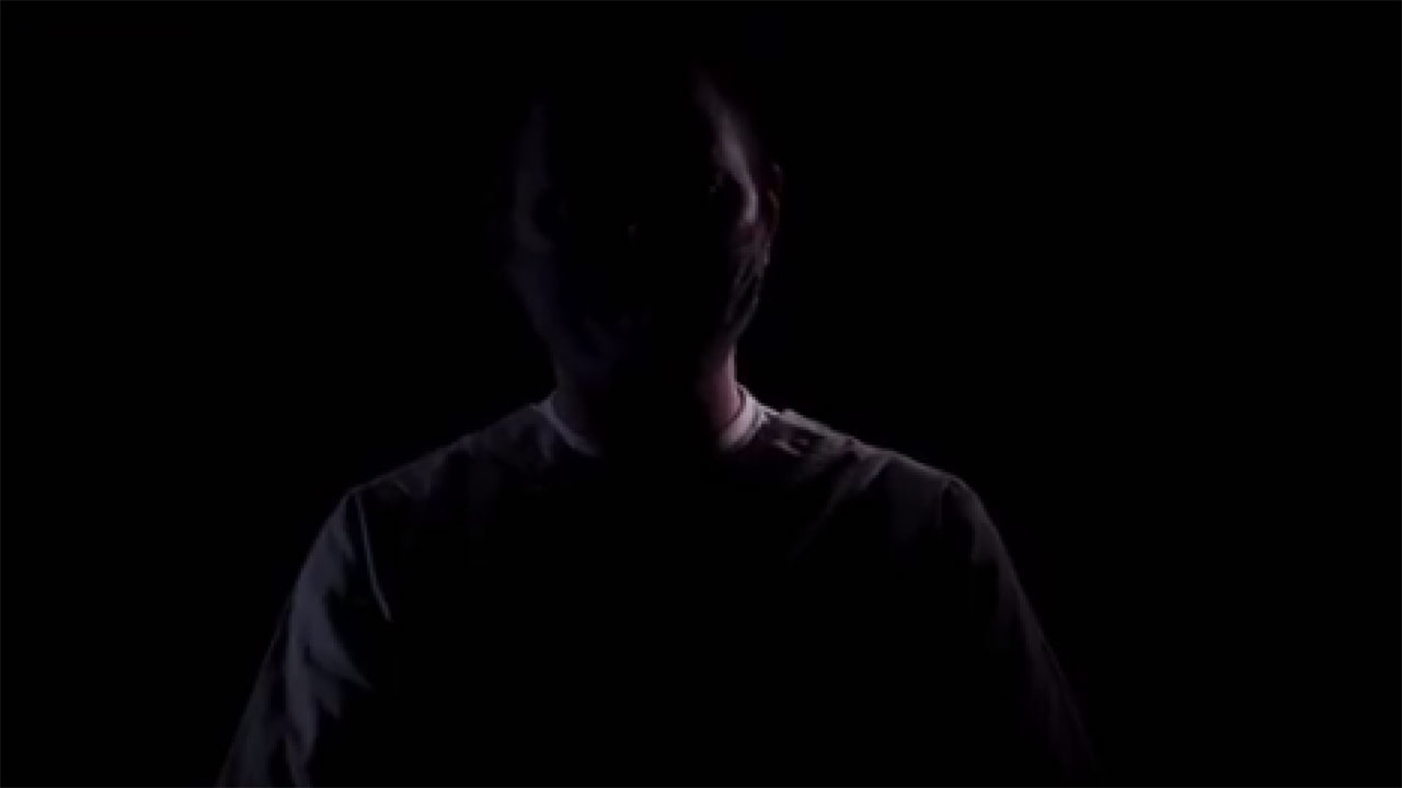 «ثقة في غير محلها» تقود تاجرًا في الأعمال الحرة إلى السجن