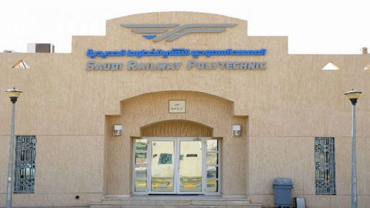 «سرب» يعلن فتح باب التسجيل في البرنامج التدريبي لتأهيل قائدات القطار