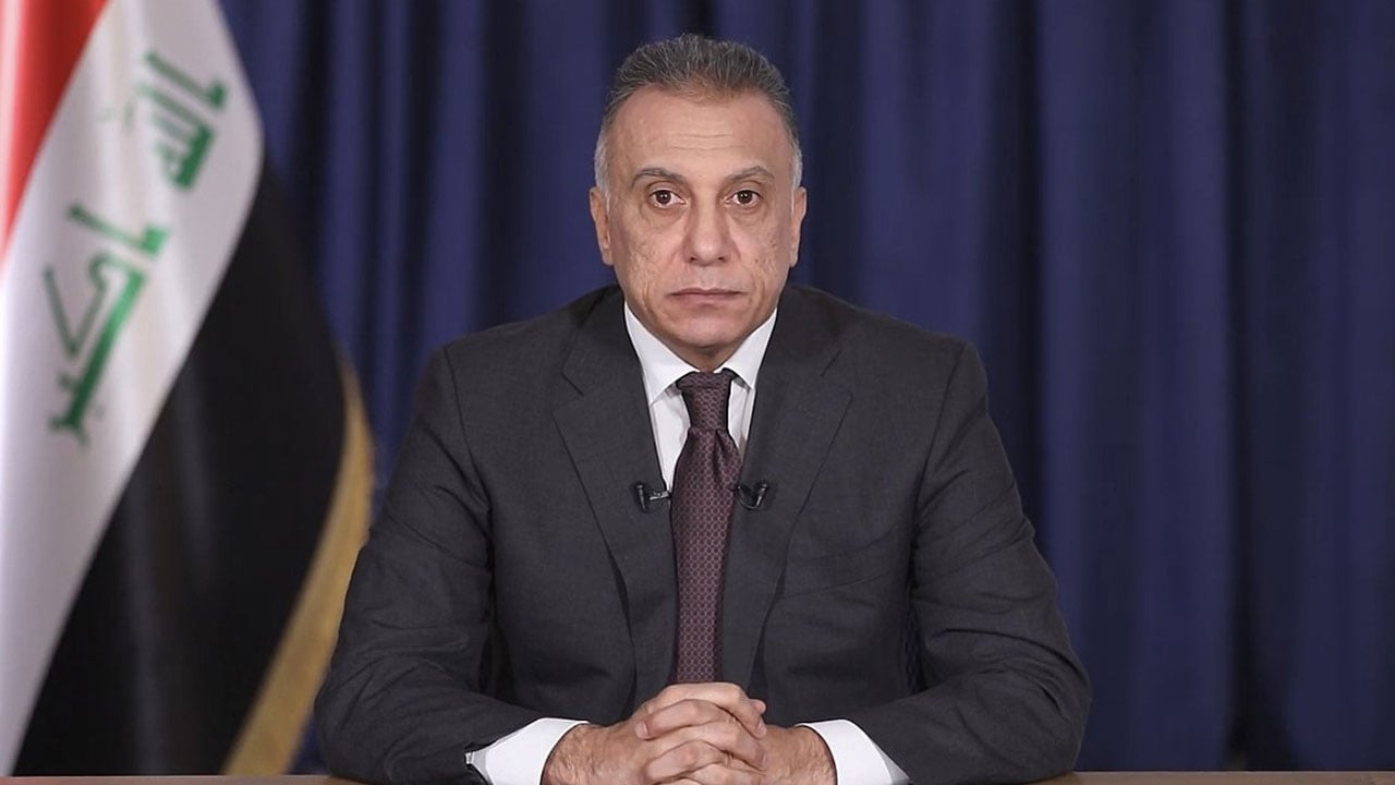 رئيس الوزراء العراقي يوقف وزير الصحة ومحافظ بغداد ويحيلهما للتحقيق