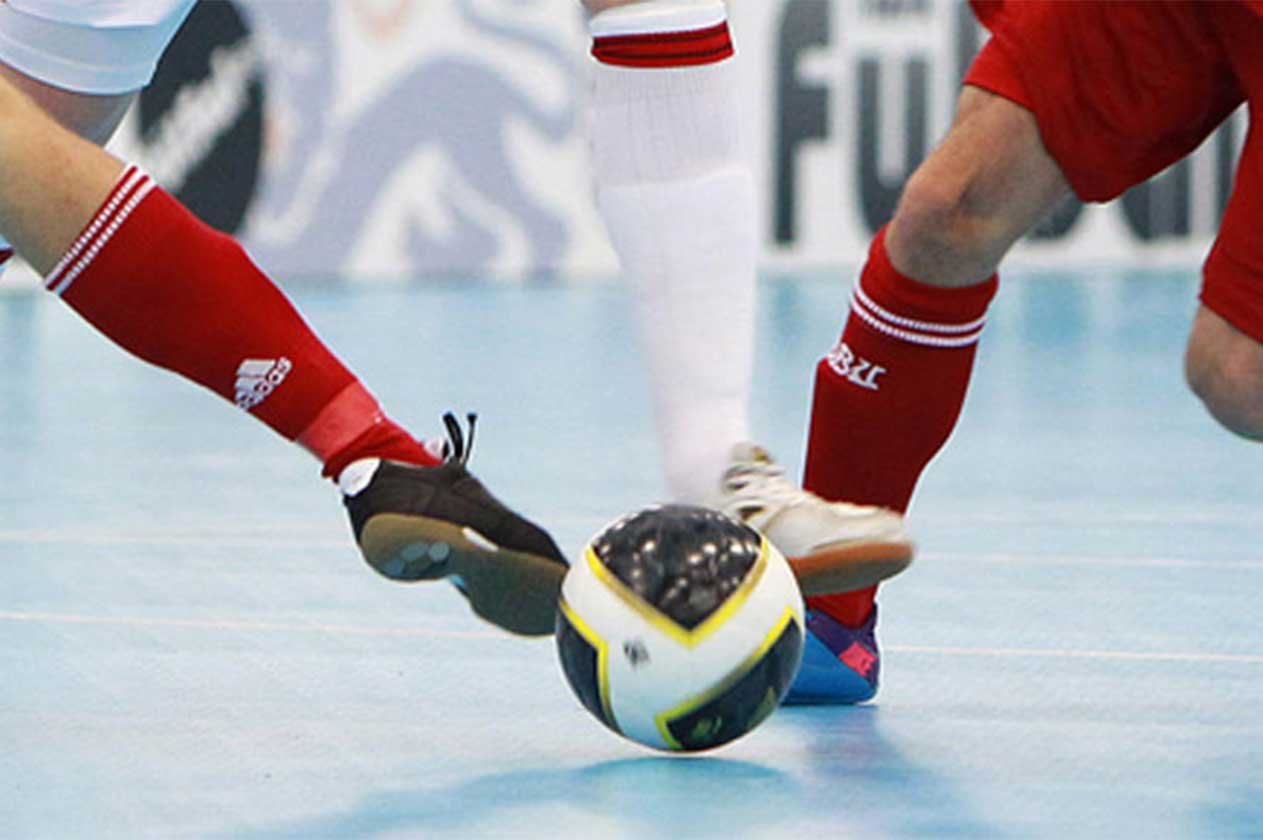 اليوم.. انطلاق تجارب أداء لاعبي كرة قدم الصالات