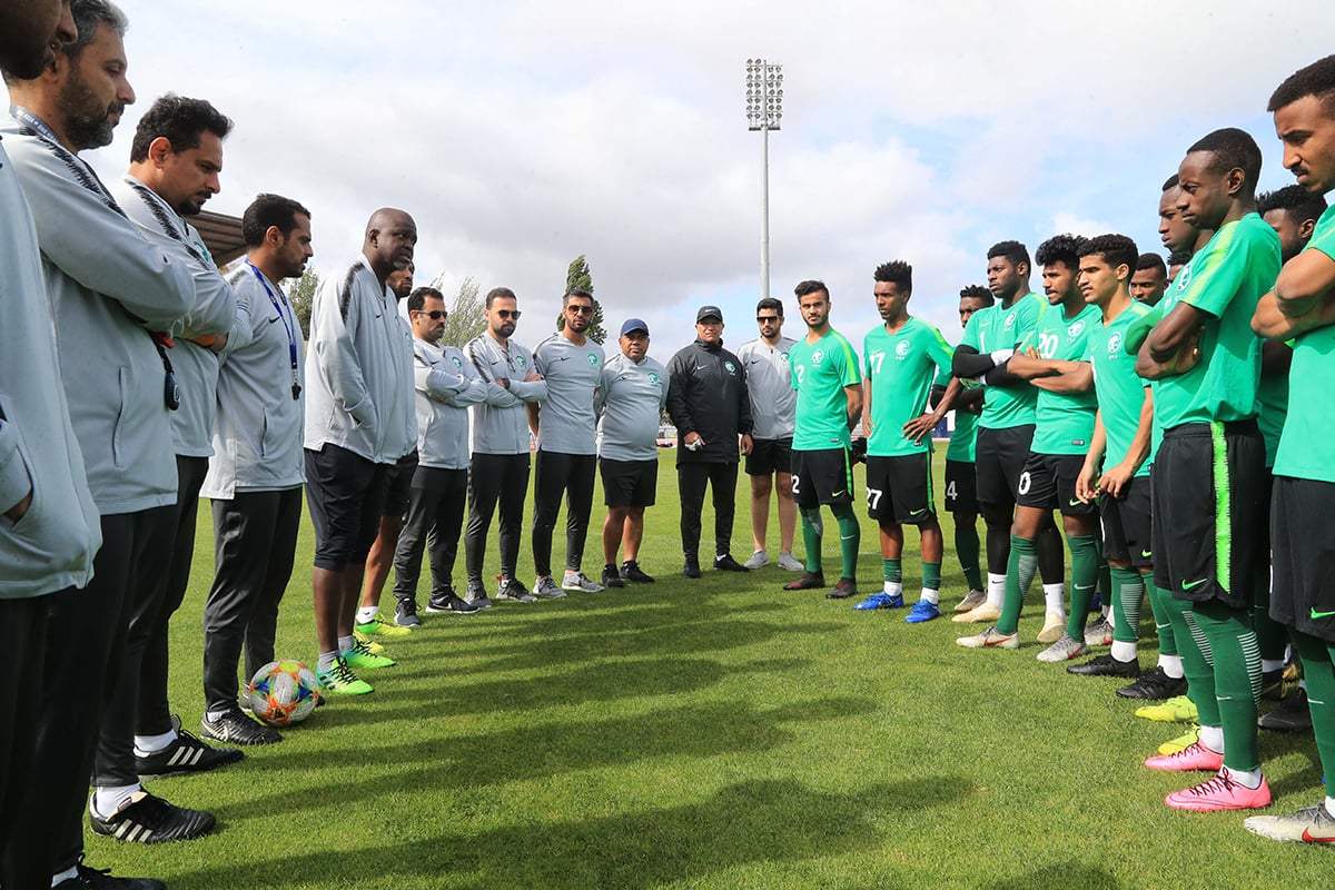 الأخضر الشاب يفتتح تدريباته بمعسكر لشبونة استعدادًا لكأس العالم