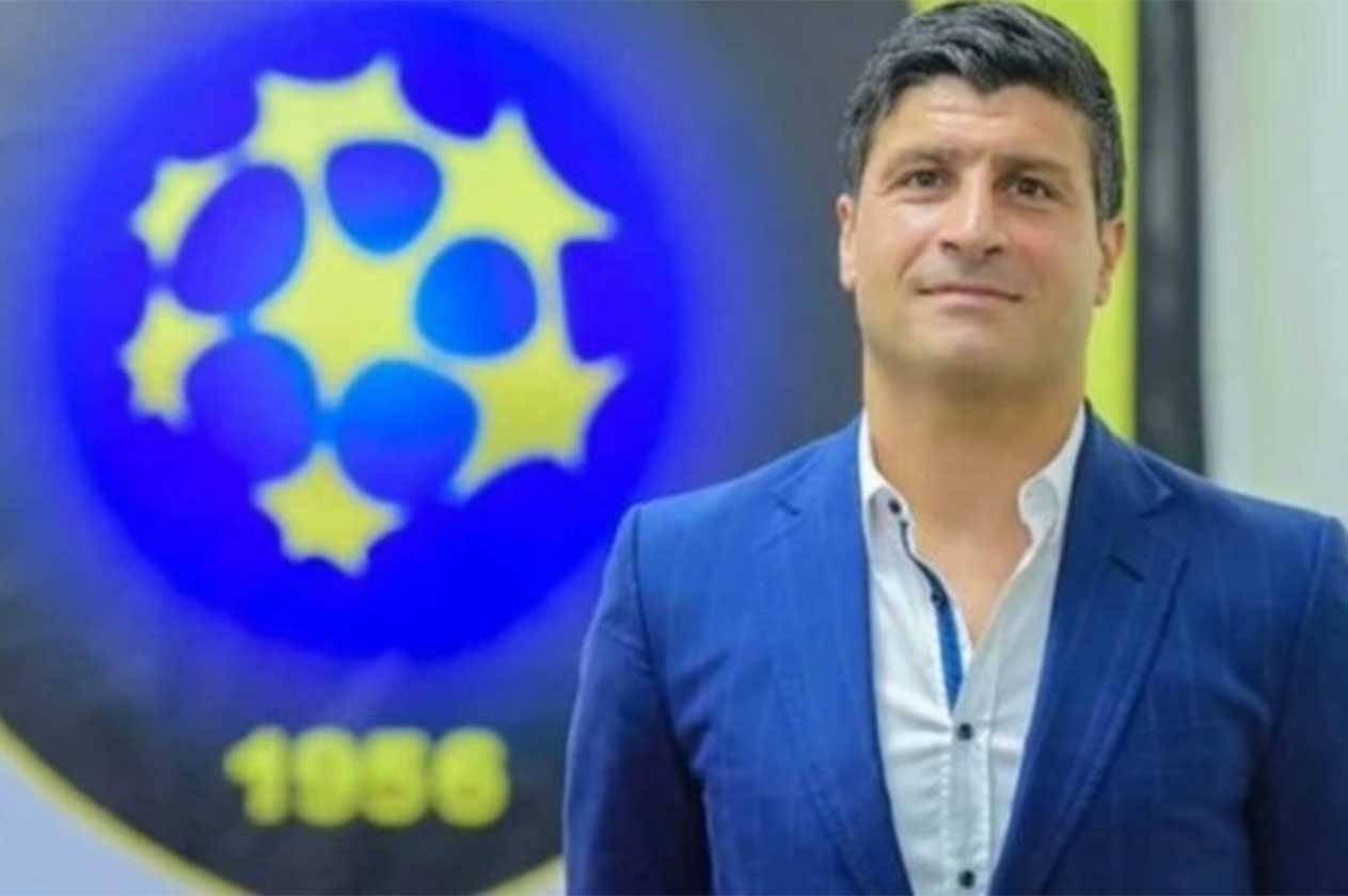 صراع سعودي - إماراتي على الظفر بخدمات أفضل مدرب بدوري المحترفين