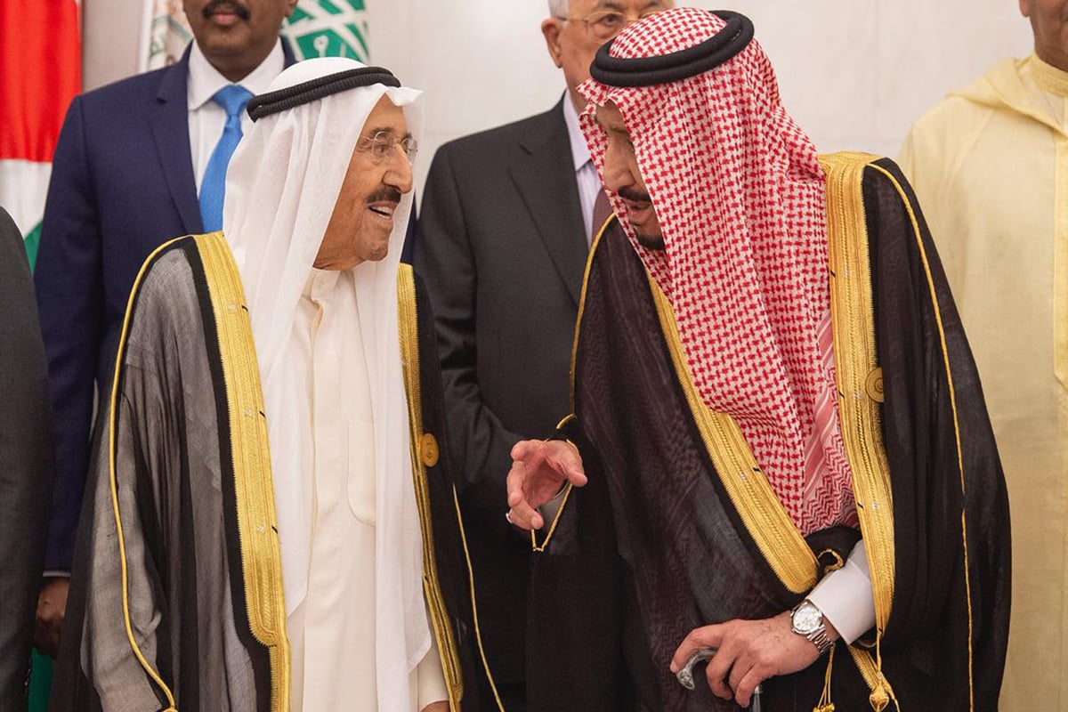 أمير الكويت يشيد بإدارة خادم الحرمين الشريفين لأعمال قمم مكة المكرمة