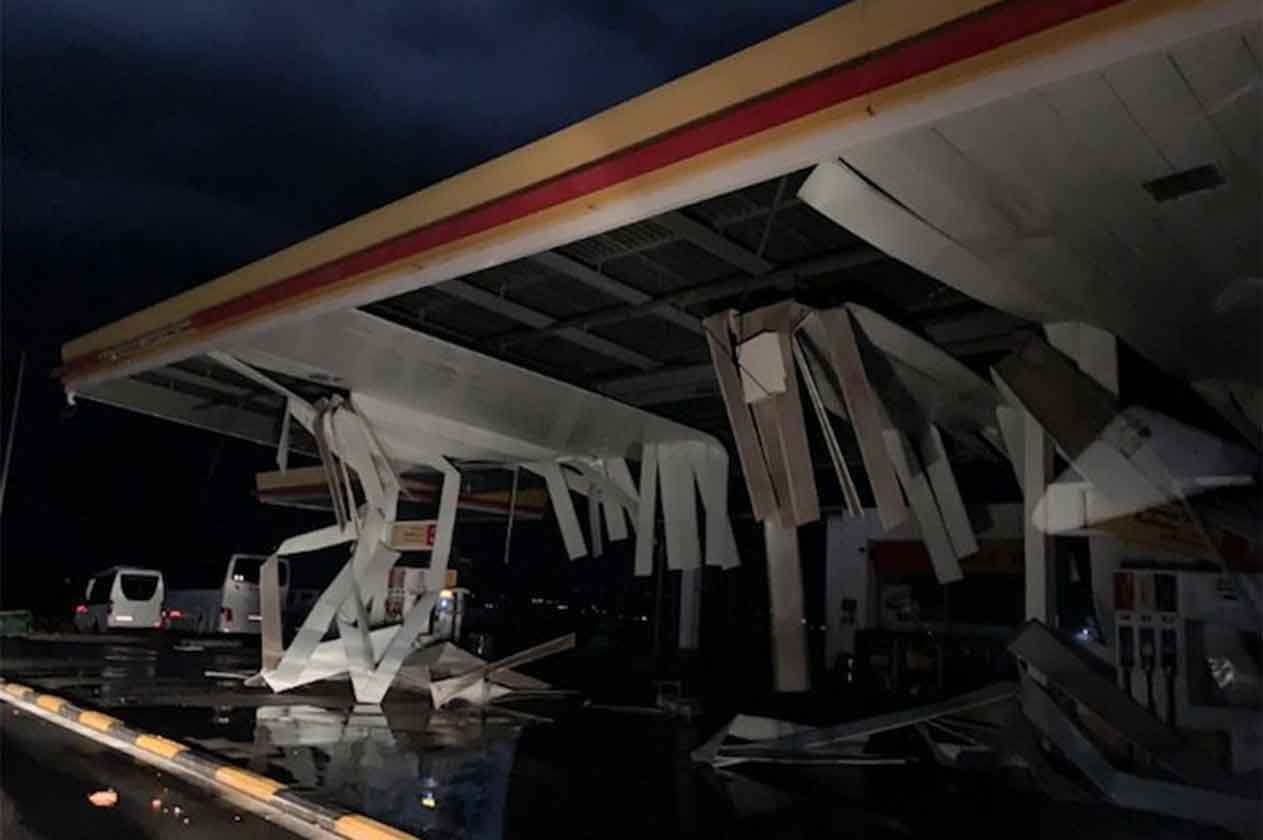 مقتل 6 أشخاص جراء عاصفة قوية ضربت اليونان