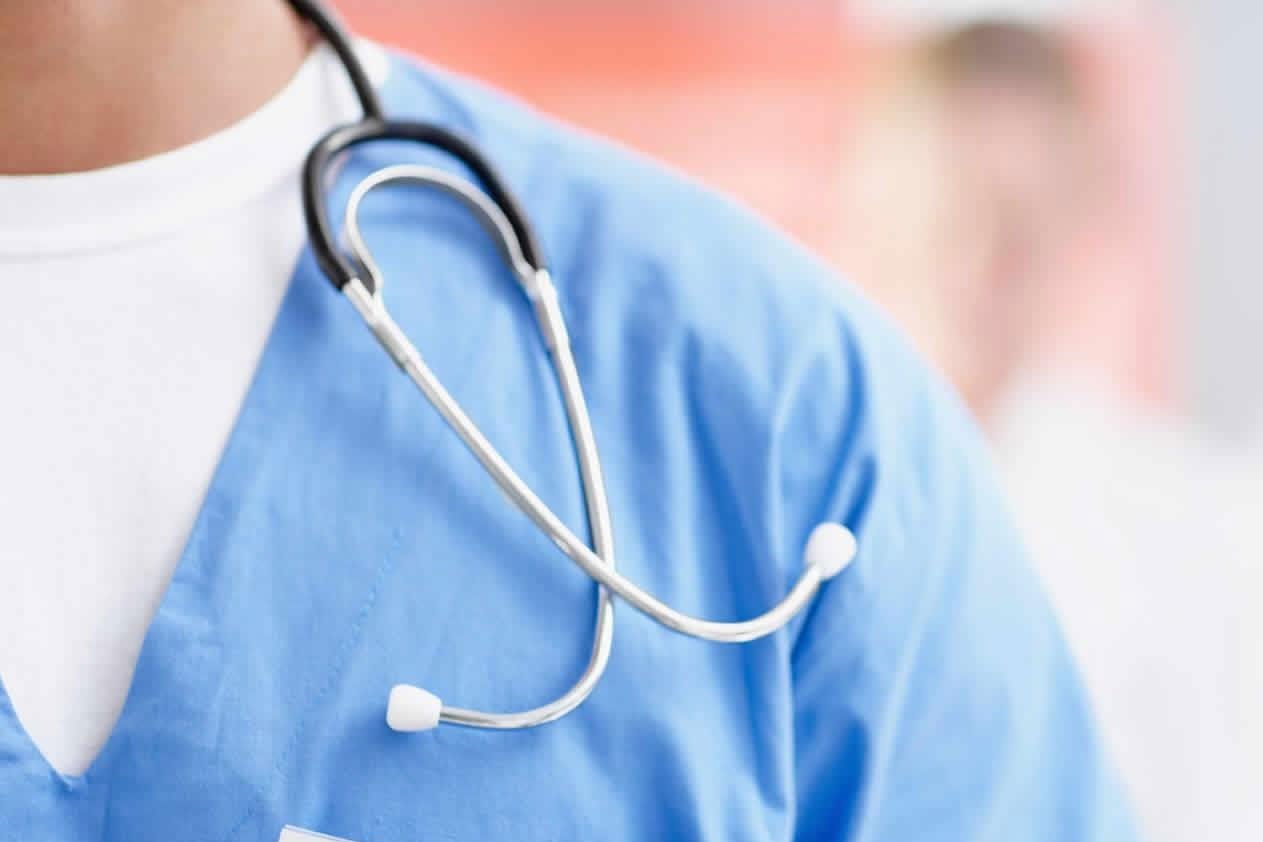 «الصحة» تتمسك بمساعدة كوادر التمريض لأطباء الأسنان.. ومصادر «عاجل»: مخالف