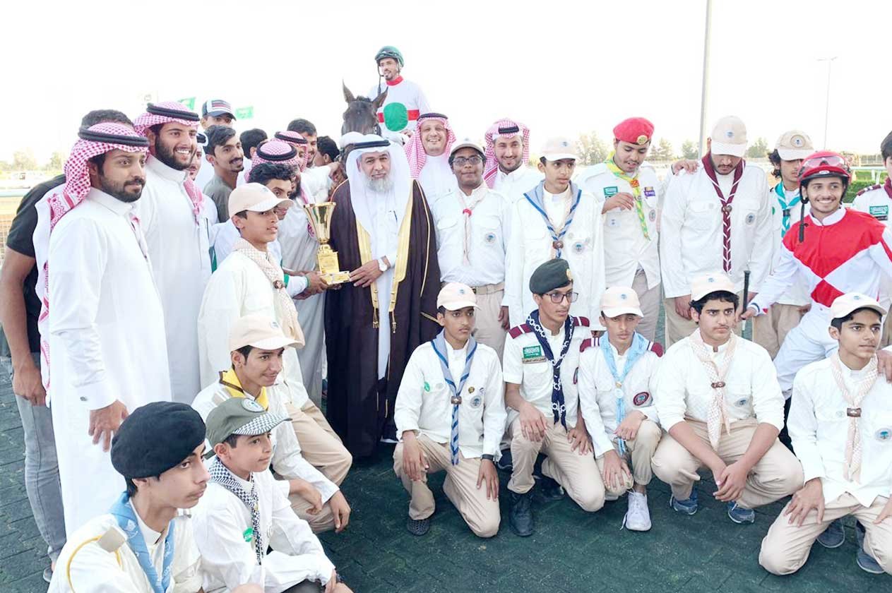 الجواد «أعطاك» يقتنص كأس وزارة التعليم في حفل السباق السادس