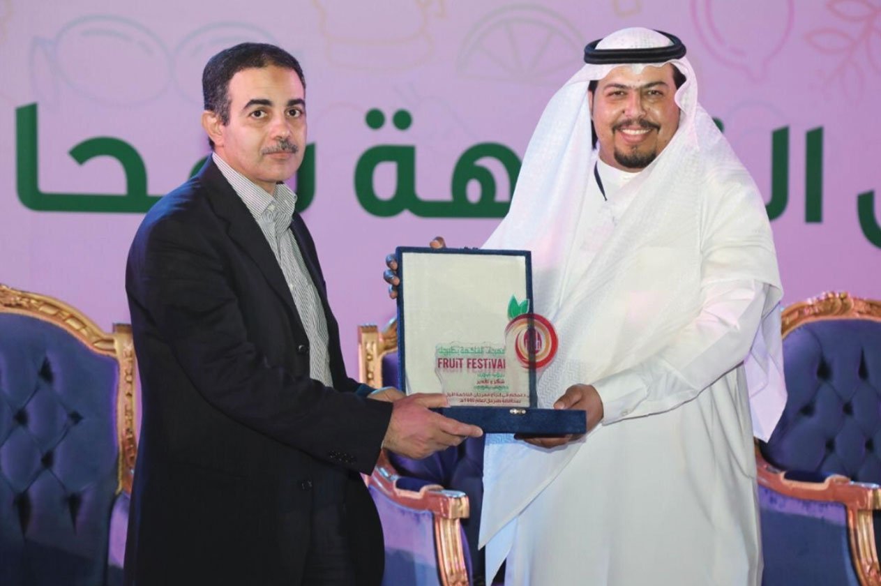 بالصور.. محاضرة عن مكافحة الآفات الزراعية في مهرجان الفاكهة بطبرجل