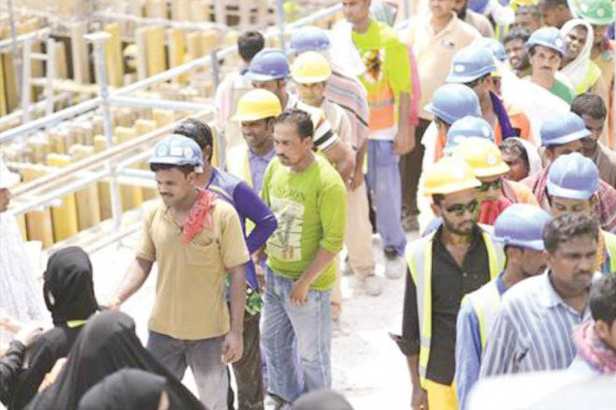 الكويت تتجه لتطبيق «الكوتة» لضبط استقدام العِمالة الوافدة