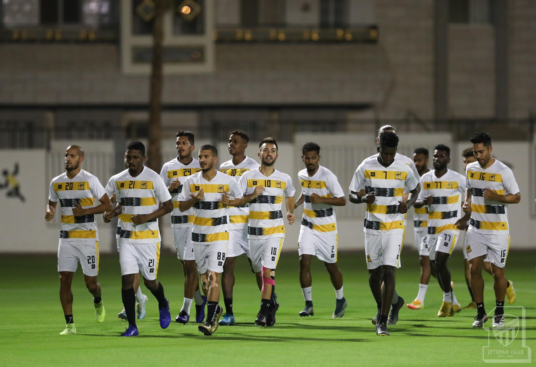 8 أجانب في قائمة «النمور» لكأس محمد السادس