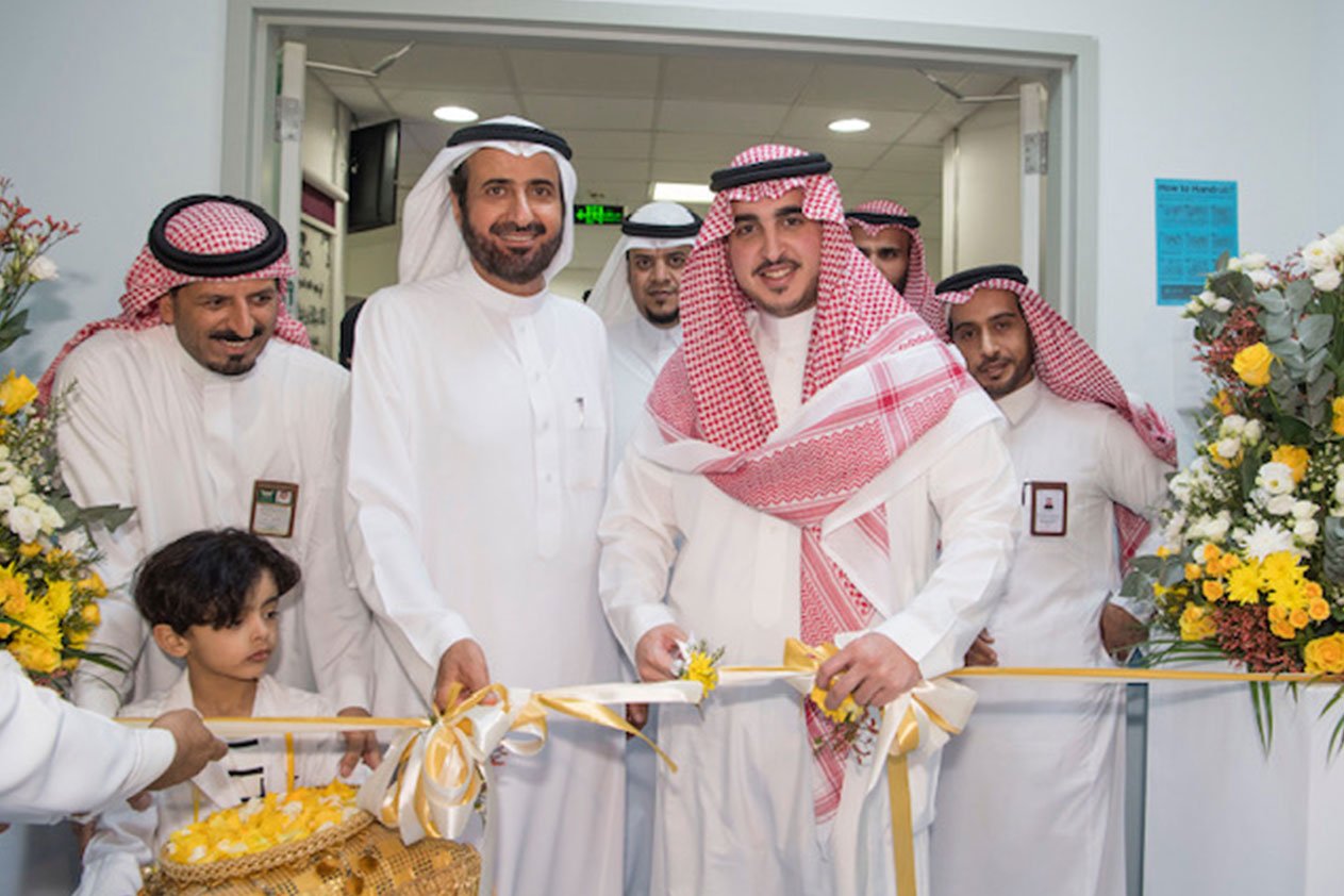بالصور.. أمير الجوف ووزير الصحة يتفقدان المشاريع الجديدة بمدينة سكاكا
