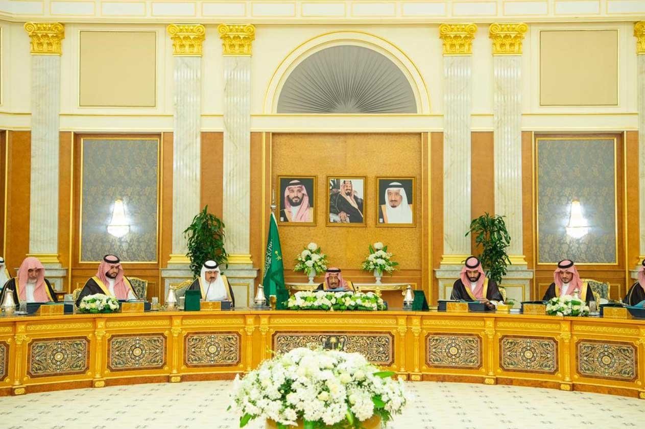 مجلس الوزراء: حل أزمة اليمن بـ«وقف الفتنة».. والملك يشكر المشاركين في الحج