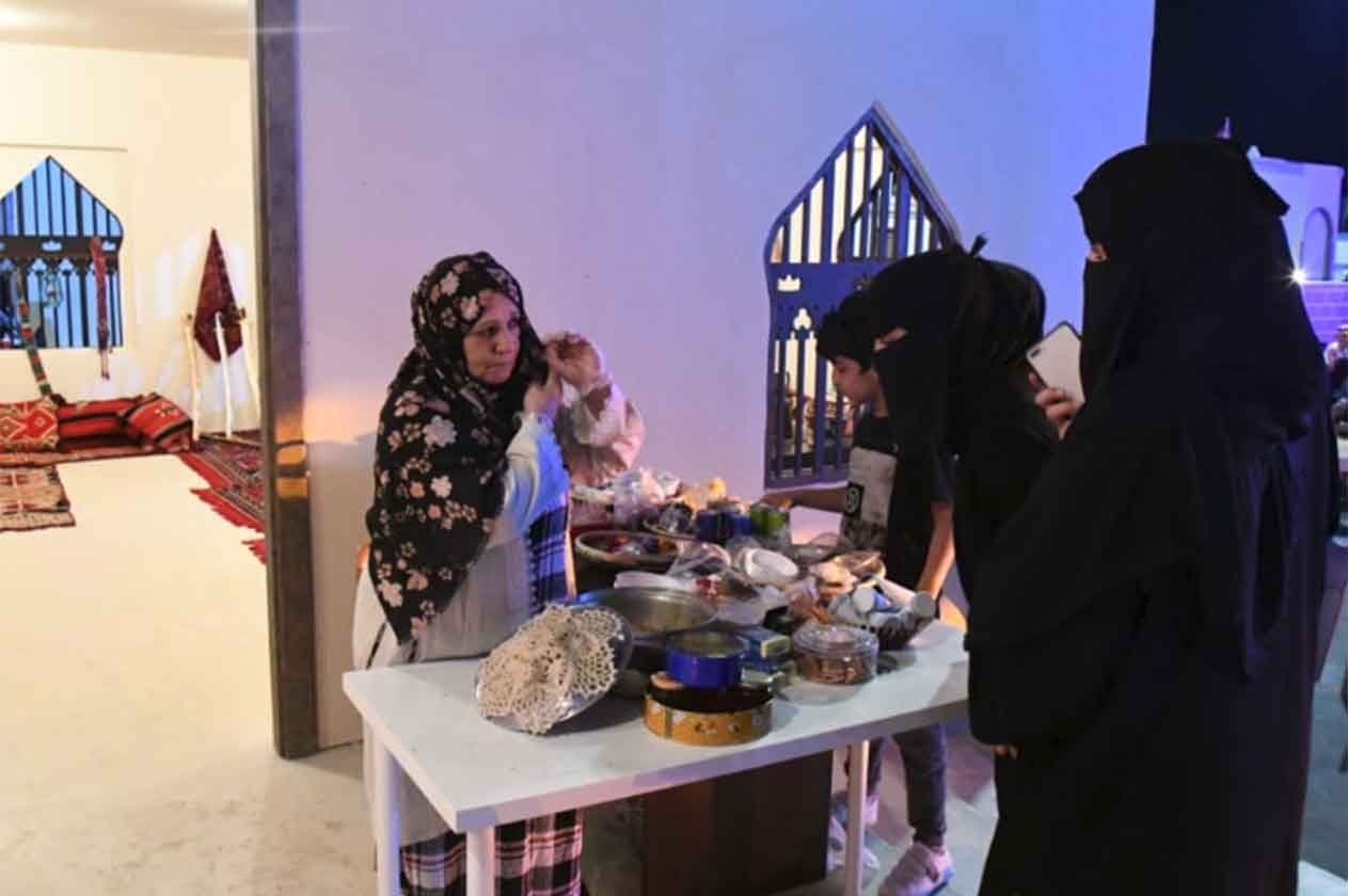 بالصور.. «الدولمة العراقية» تُبهر زوّار جناح بلاد الرافدين بسوق عكاظ الـ13