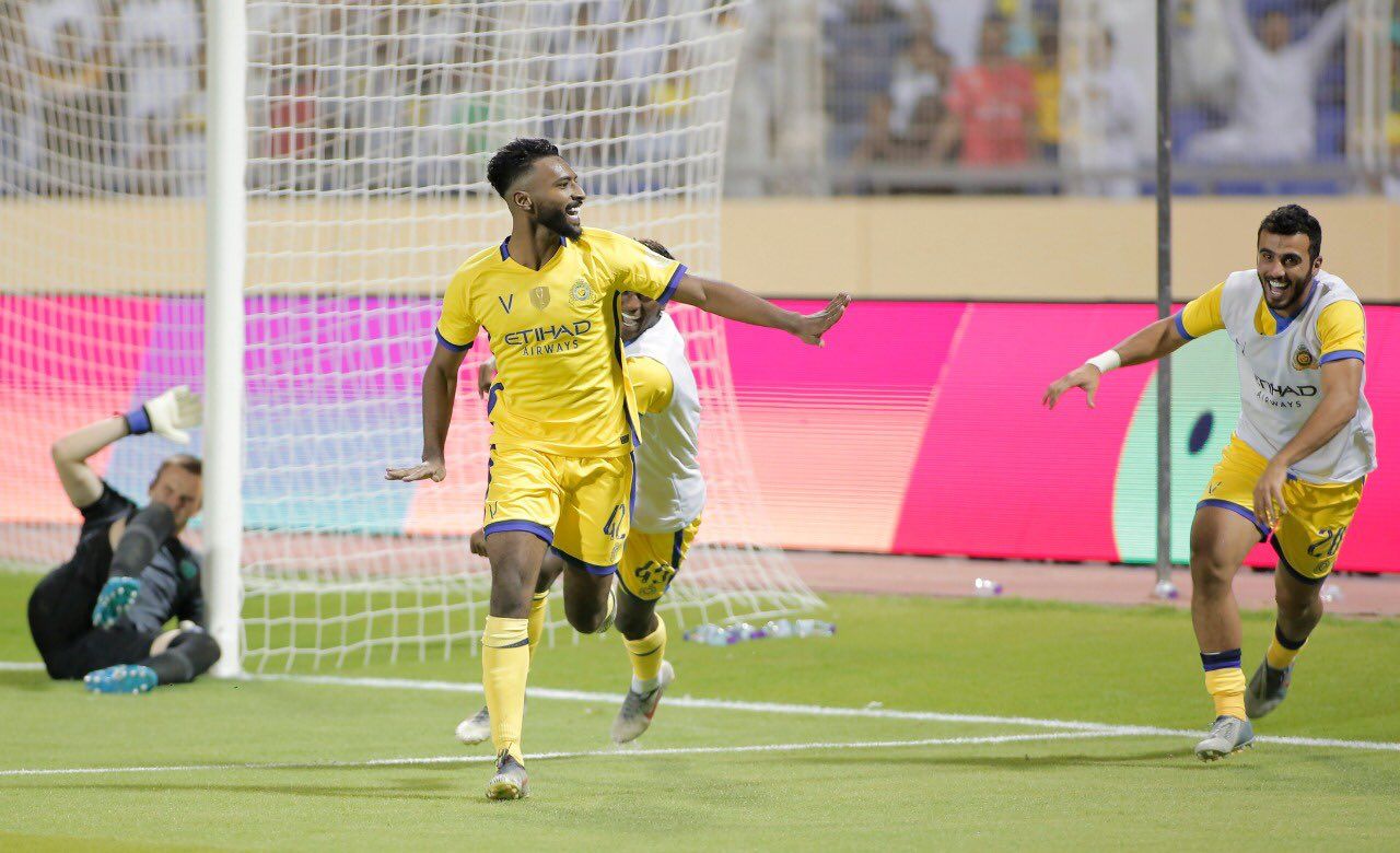 انقطاع البث عن مباراة الفتح والنصر.. الشركة الناقلة تعتذر ومشجعون يبدون استياءهم