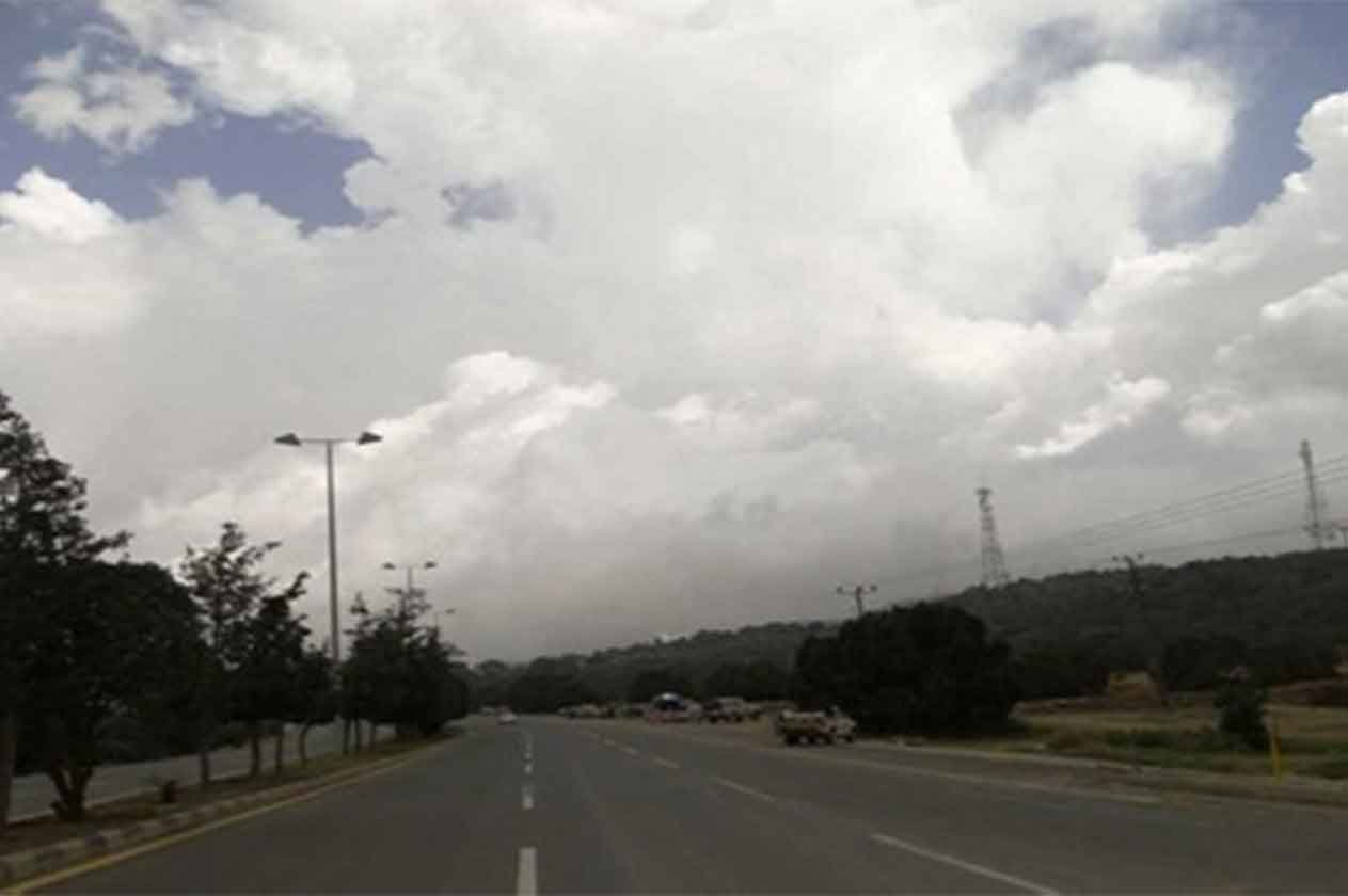 طقس اليوم.. سحب رعدية ممطرة  بـ4 مناطق