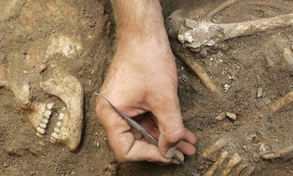 اكتشاف جماجم بشرية بمنزل رئيس مخلوع
