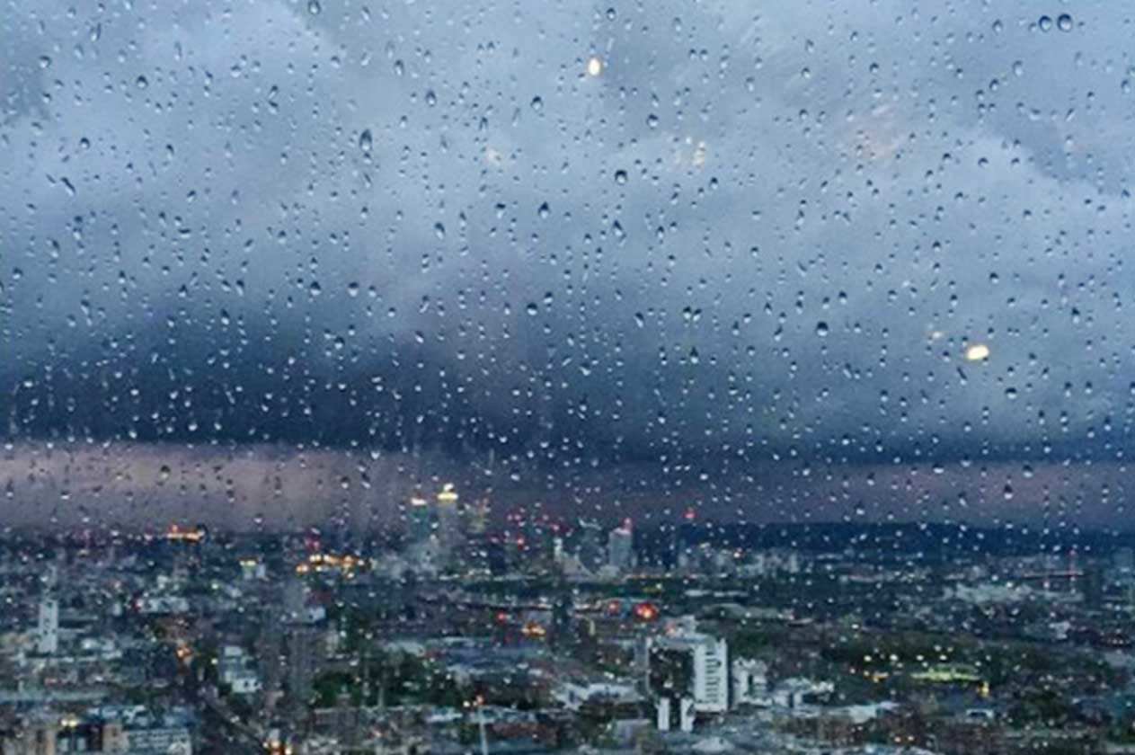 الحصيني: أمطار وحبّات برد تؤدي لجريان سيول على 3 مناطق