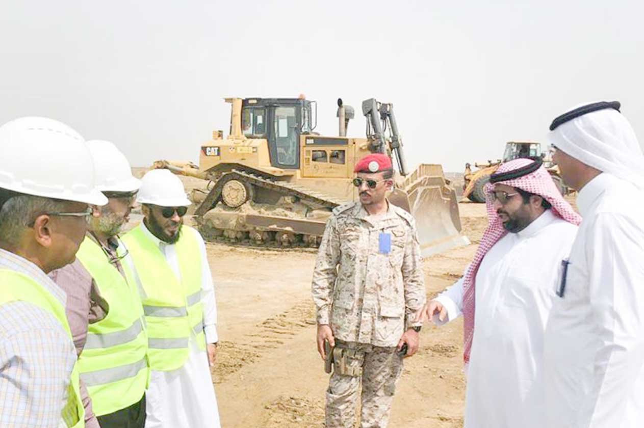 أمير جازان بالنيابة يطالب بإنهاء أعمال توسعة مطار الملك عبدالله بن عبدالعزيز
