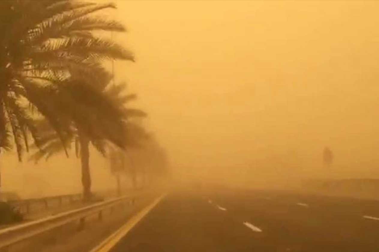 «الأرصاد» تُنبِّه 5 مناطق إلى رياح ترابية وسحب وأمطار رعدية