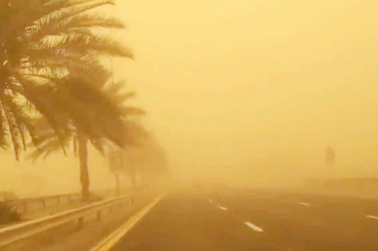 سحب ممطرة ورياح مثيرة للأتربة على عدة مناطق بالمملكة.. الجمعة