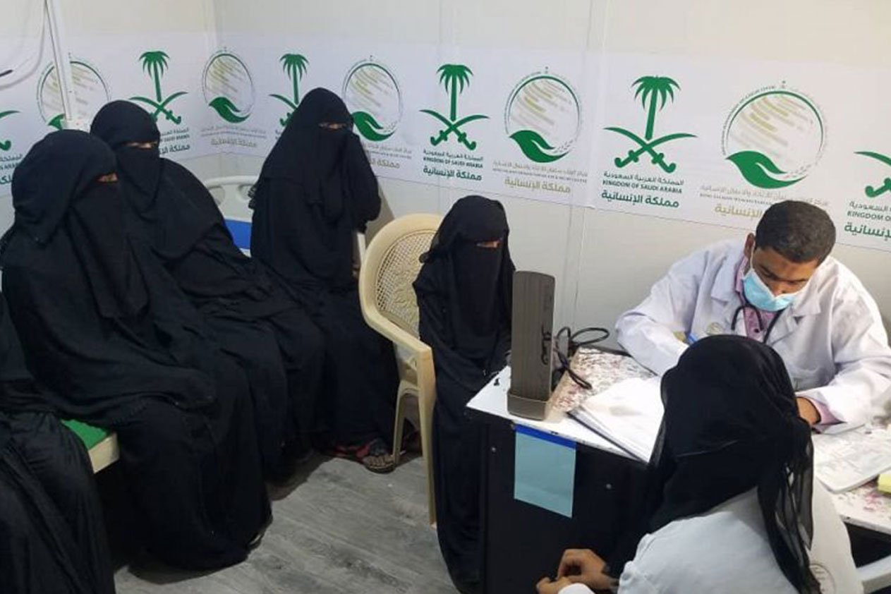 مركز الملك سلمان للإغاثة يواصل خدماته العلاجية لنازحي الخانق والخوخة
