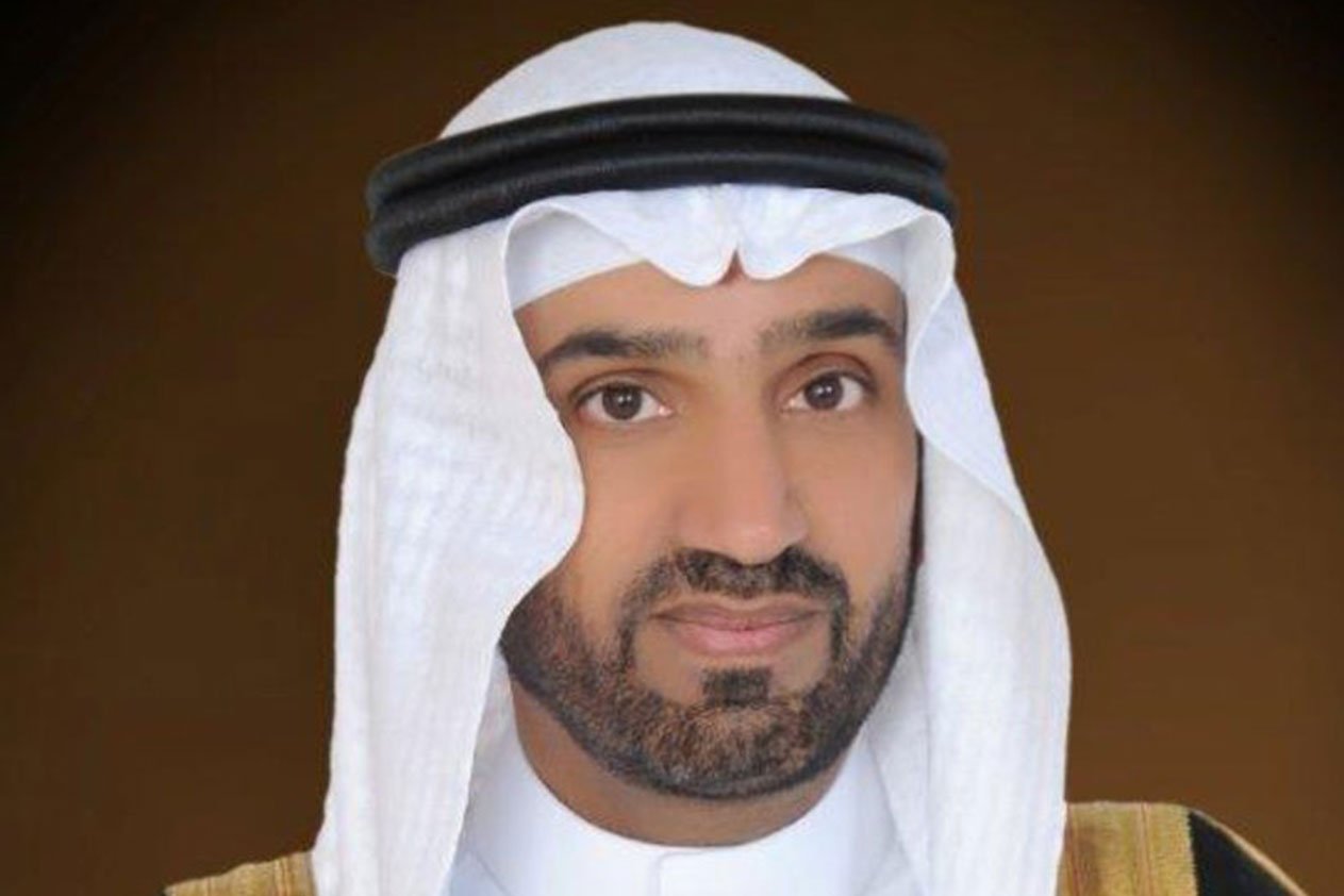الوزير «الراجحي» يُقرّ ضوابط الحماية من التعديات السلوكية في العمل