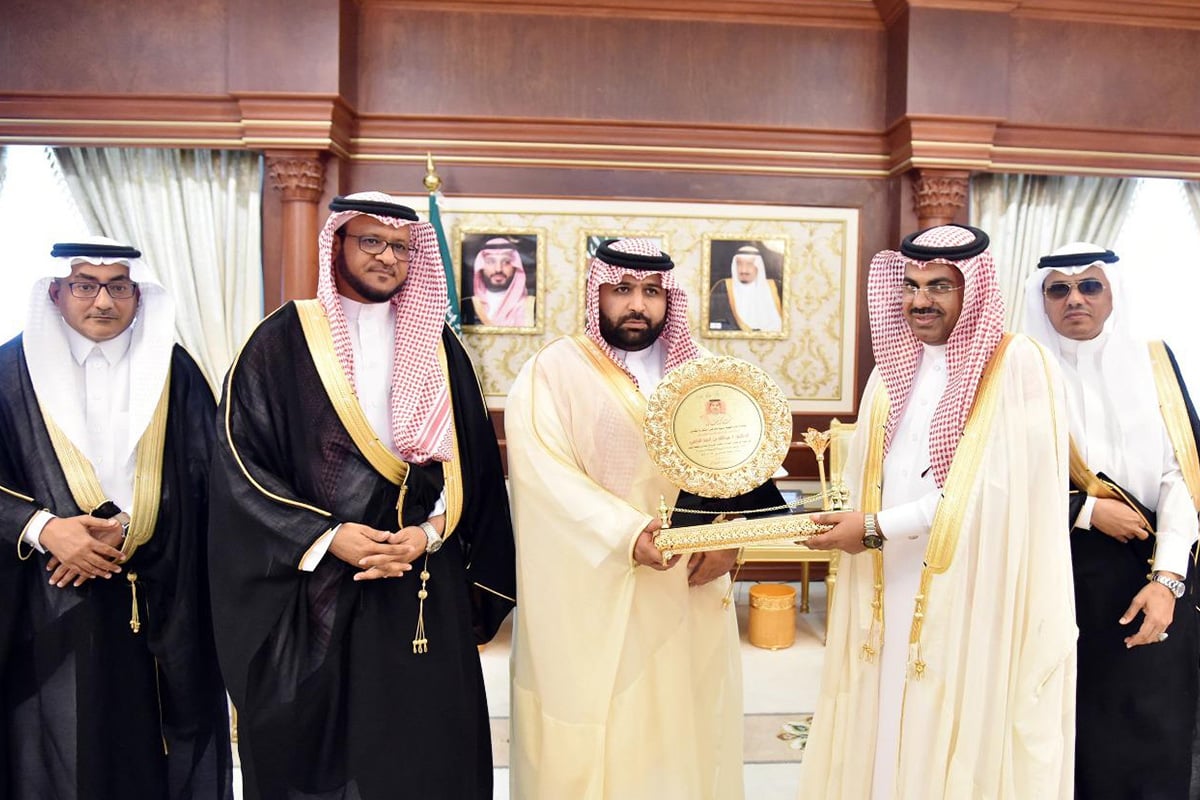 بالصور.. الأمير محمد بن عبدالعزيز يستقبل مديري تعليم جازان وصبيا بمناسبة اليوم العالميّ للمعلّم