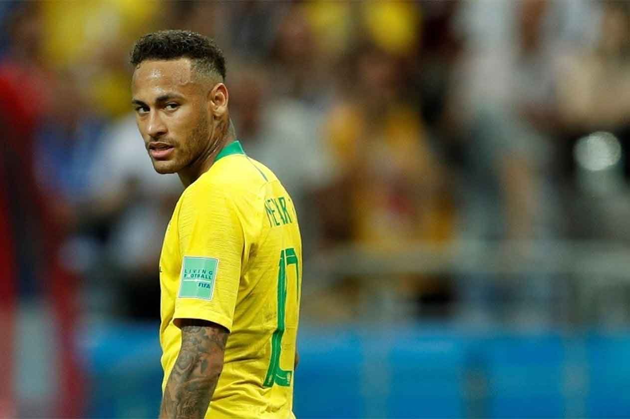 اتحاد الكرة البرازيلي يكرم نيمار لدخوله نادي الـ100